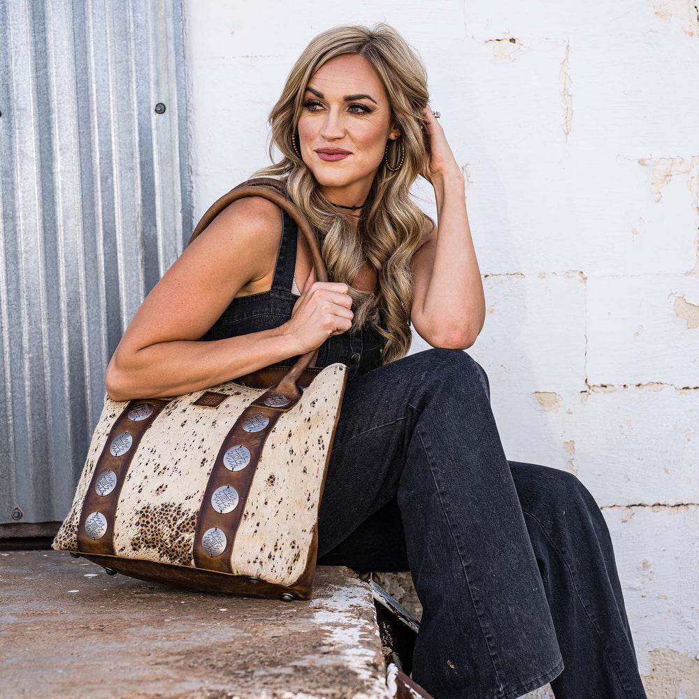 Serengeti Tote - Graced By The South